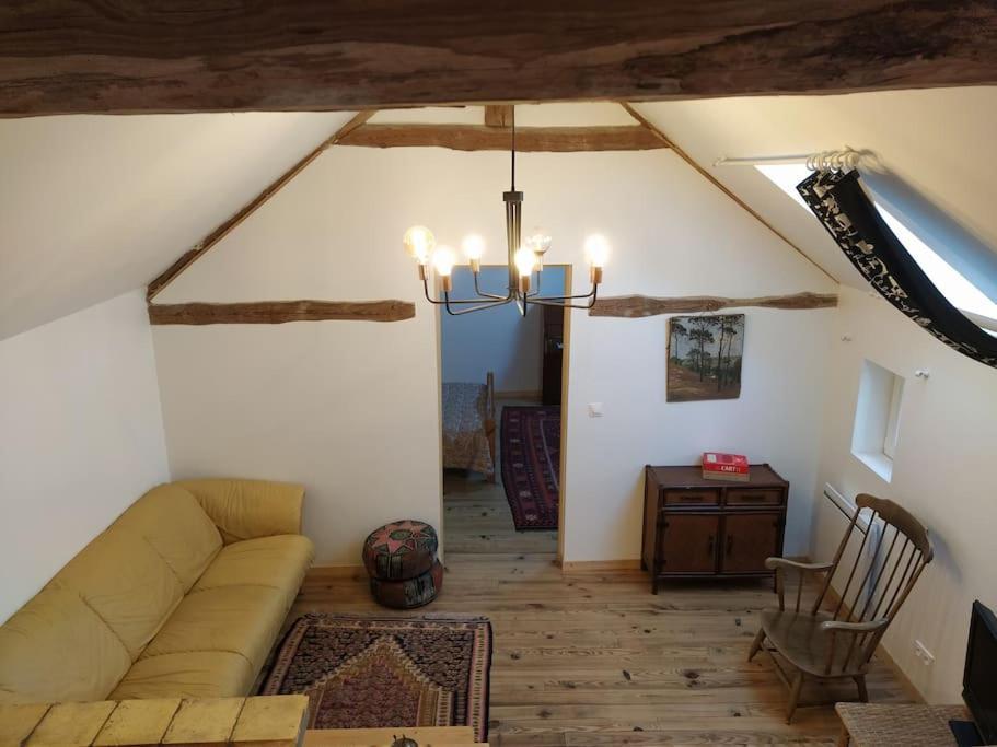 Superbe Appartement Dans Charmant Corps De Ferme Acheres-la-Foret エクステリア 写真