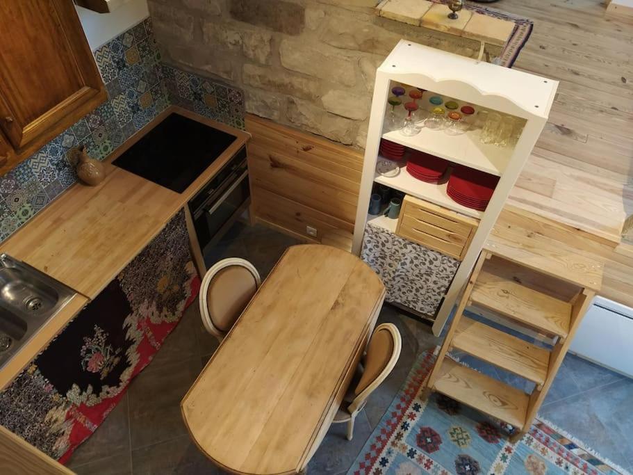 Superbe Appartement Dans Charmant Corps De Ferme Acheres-la-Foret エクステリア 写真